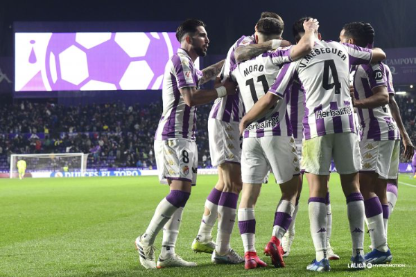 liga-española-segunda-division-Real-Valladolid-CF liga-española-segunda-division-Real-Valladolid-CF