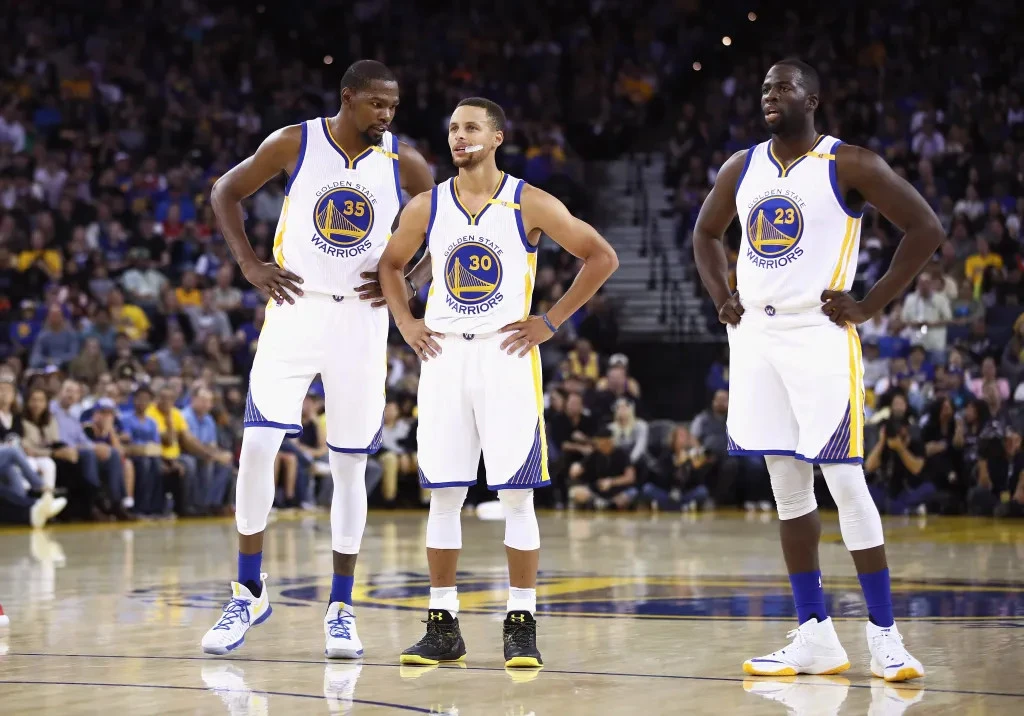 Golden-State-Warriors-2016-17