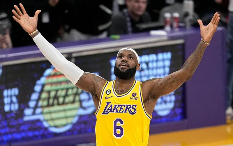 sobrevalorar-los-jugadores-estrella-lebron-jame sobrevalorar-los-jugadores-estrella-lebron-jame