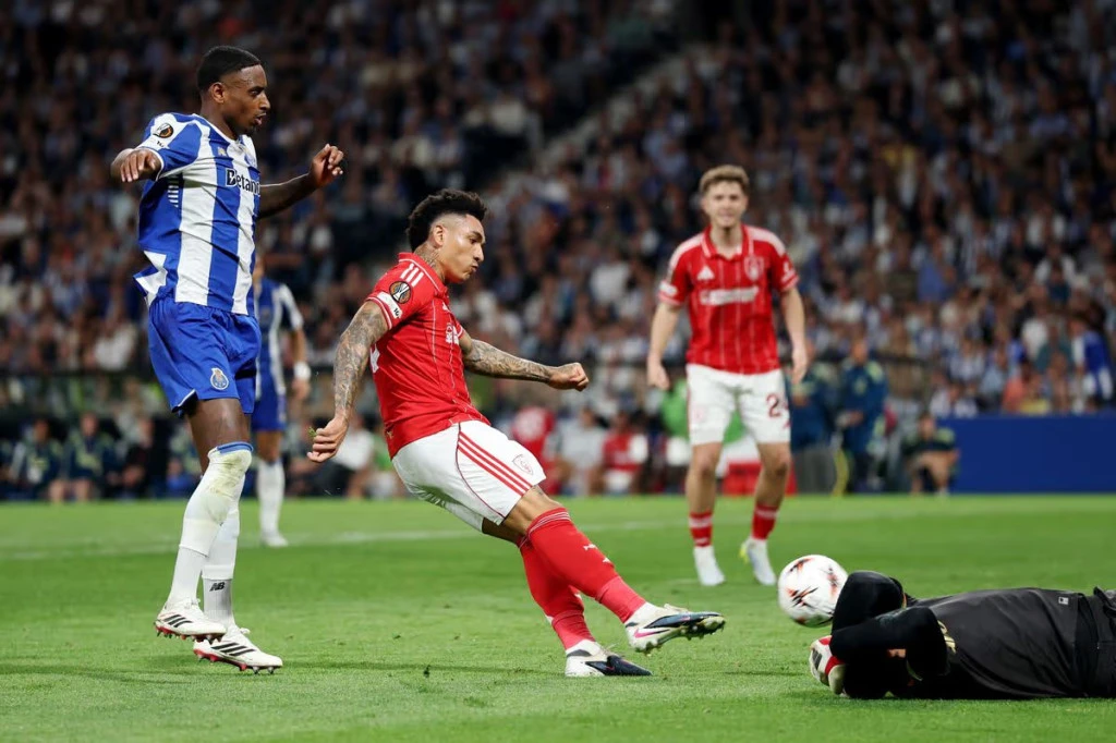 pron&oacute;sticos-europa-league-cuarto-nottingham-forest-vs-fc-porto