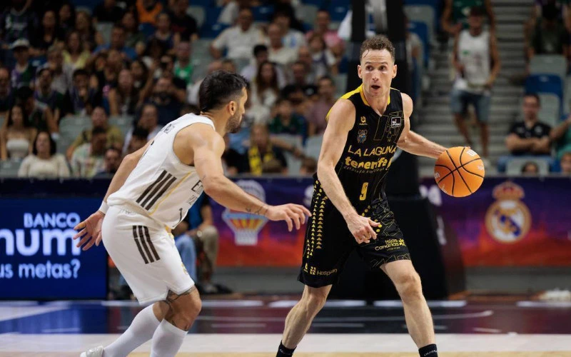 Real Madrid vs CB Canarias